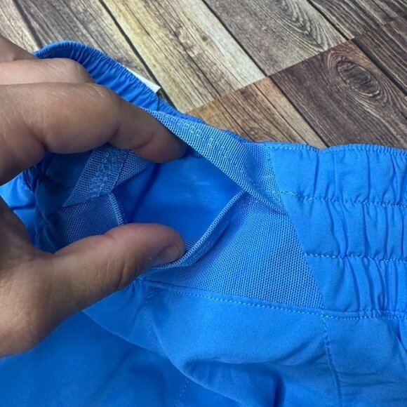 Nike Women's One Dri-FIT Ultra High-Waisted 3" Short-Lined Shorts NWT Size XS - Picture 9 of 16